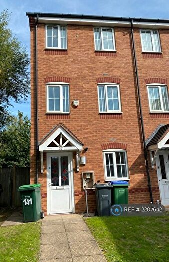 4 Bedroom End Of Terrace House To Rent In Ashwood Close, Oldbury, B69