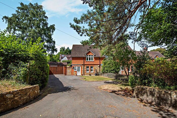 3 Bedroom Semi Detached House For Sale In Peaslake Lane, Peaslake, GU5