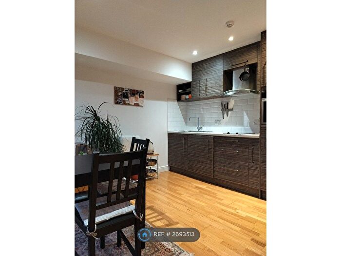 1 Bedroom Flat To Rent In Banbury Road, Oxford, OX2