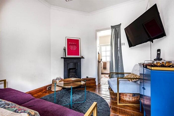 1 Bedroom Terraced House To Rent In Wembley Park, HA9