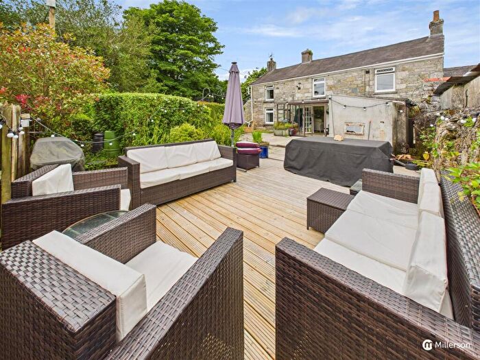 3 Bedroom Detached House For Sale In Crown Road, Whitemoor, PL26