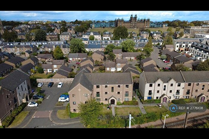 2 Bedroom Flat To Rent In Balbirnie Place, Edinburgh, EH12