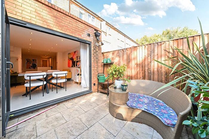 4 Bedroom Terraced House For Sale In Mandela Street, London, SW9