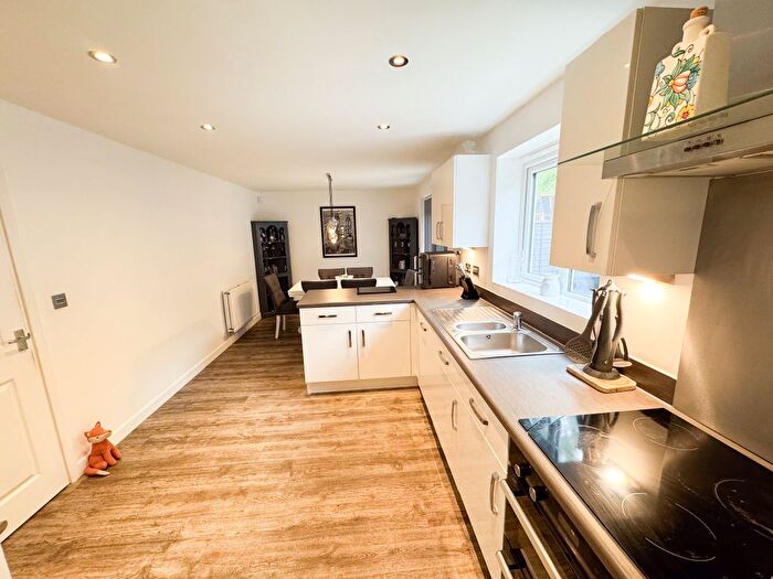 5 Bedroom Detached House For Sale In Philip Clarke Drive, Hartshill, Stoke-On-Trent, ST4