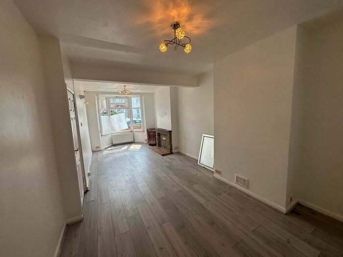 3 Bedroom Terraced House To Rent In Sutherland Road, Enfield, EN3