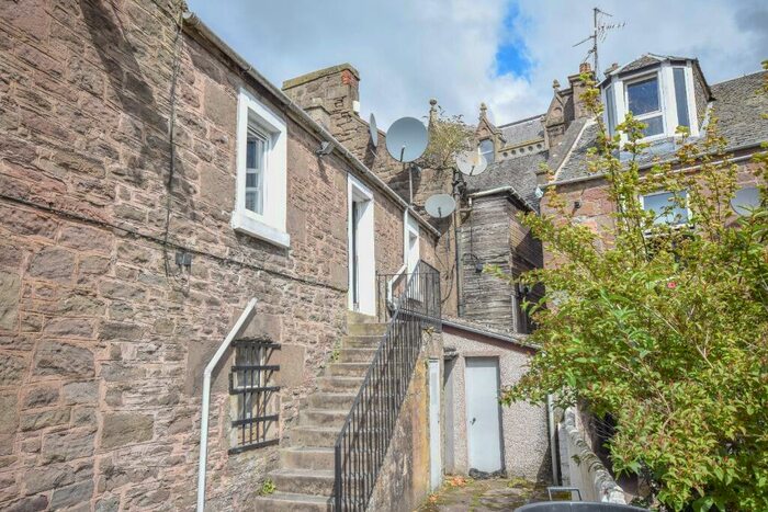 2 Bedroom Flat To Rent In High Street, Lochee East, Dundee, DD2