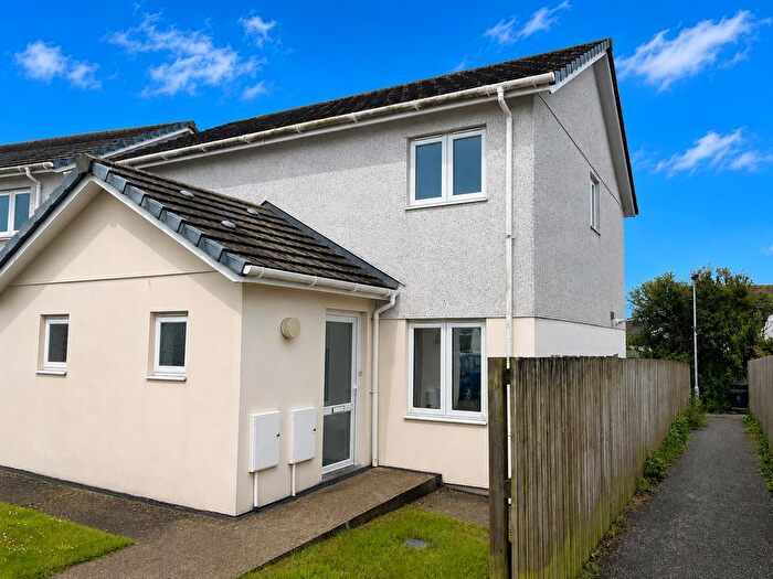 2 Bedroom Semi-Detached House For Sale In Dale Close, Treloggan, Newquay, TR7
