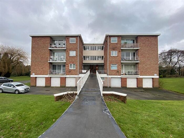 2 Bedroom Flat To Rent In Nod Rise, Coventry, CV5
