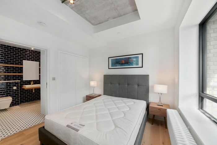 Studio To Rent In Douglas Tower, Goodluck Hope, London, E14