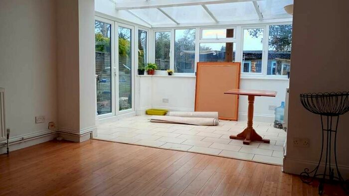 4 Bedroom Semi-Detached House To Rent In Westminster Avenue, Thornton Heath, CR7