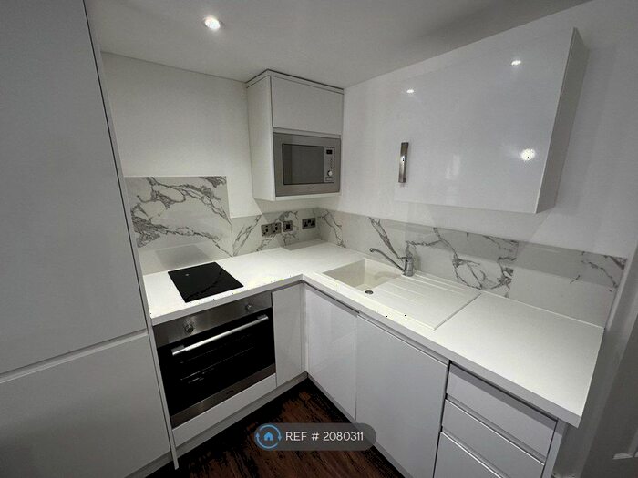 Studio To Rent In Clifton Road, Bristol, BS8