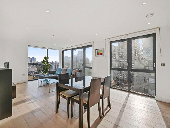 2 Bedroom Apartment To Rent In Kensington Apartments, Aldgate, E1