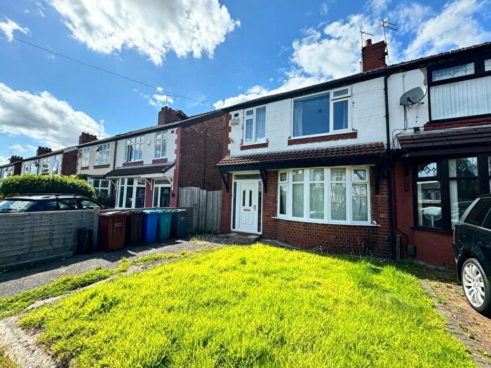 4 Bedroom Semi Detached House To Rent In Homestead Crescent, Manchester, M19