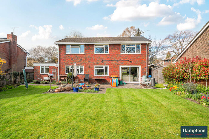 4 Bedroom Detached House For Sale In Cranford Drive, Holybourne, GU34