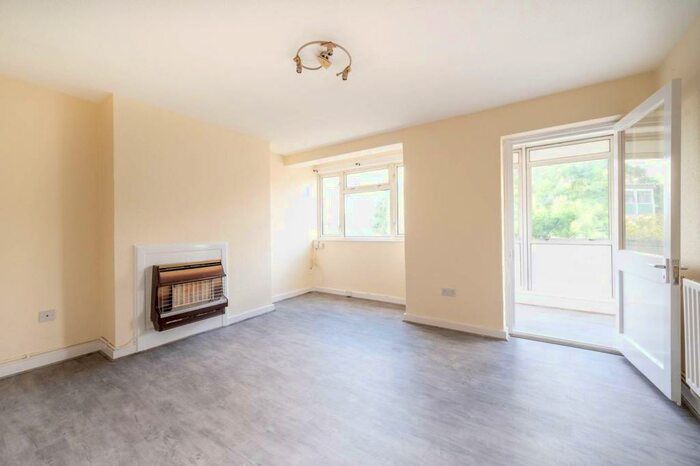 1 Bedroom Flat To Rent In Barking, Barking, IG11