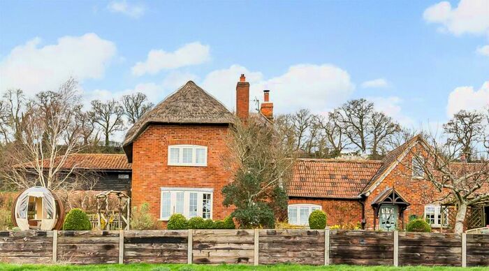 3 Bedroom Detached House For Sale In Potterne Wick, Potterne, SN10