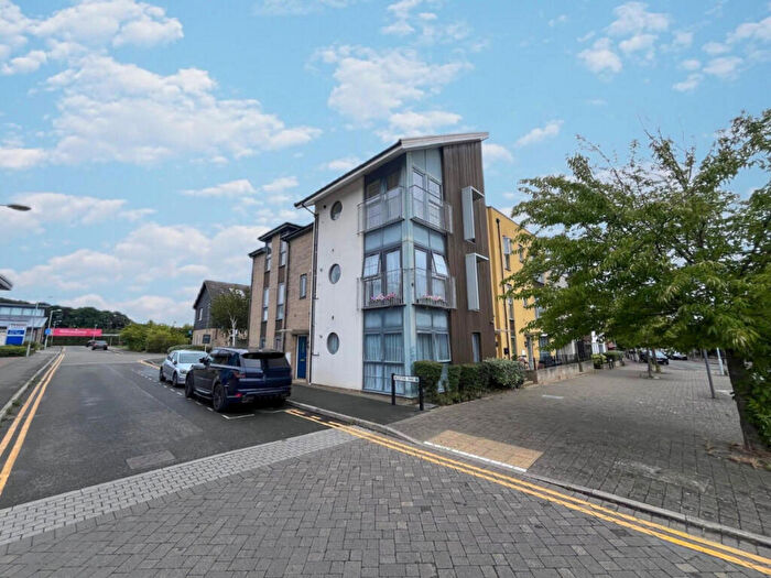 2 Bedroom Apartment For Sale In Station Square, St Neots, PE19