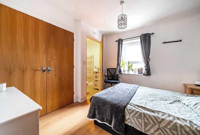 2 Bedroom Flat For Sale In Derwent Court, Riverside Close, Romford, RM1