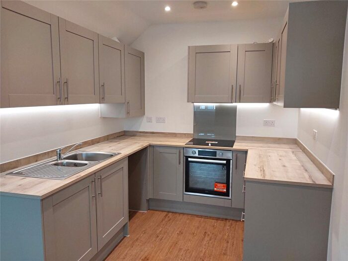 2 Bedroom Flat For Sale In Hareshill, Featherfall Road, Crookham Village, Fleet, GU51