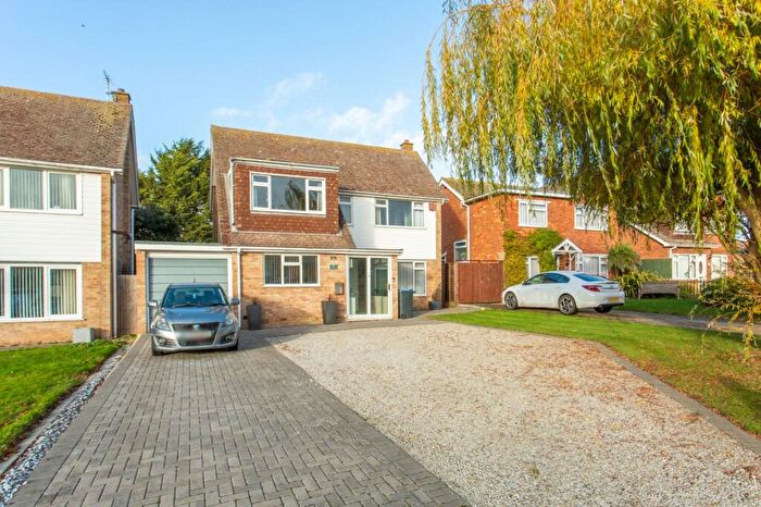 4 Bedroom Detached House For Sale In Sherwood Close, Herne Bay, Kent, CT6