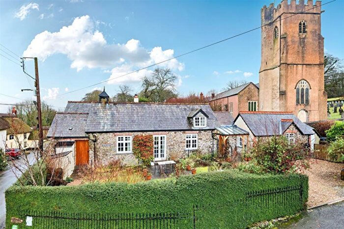 3 Bedroom Detached House For Sale In Knowstone, South Molton, EX36