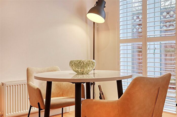 2 Bedroom Flat For Sale In Station Court, Radford Way, Billericay, Essex, CM12