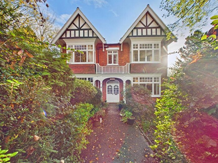 5 Bedroom Detached House For Sale In East Street, Alford, LN13