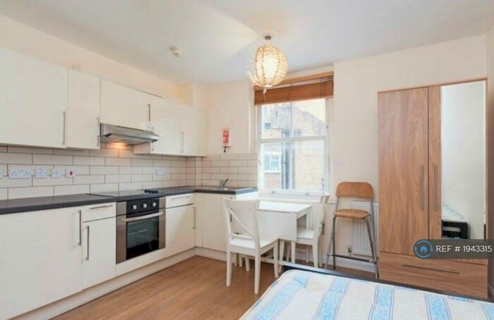 Studio To Rent In Royal College Street, Camden, NW1