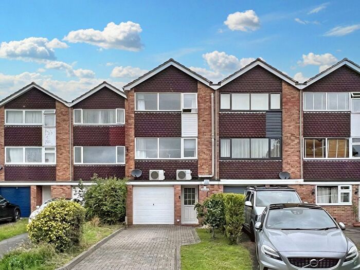 3 Bedroom Town House For Sale In Eagles, Faringdon, SN7