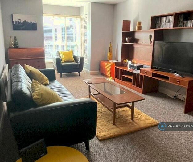 2 Bedroom Flat To Rent In St Josephs Court, Cleethorpes, DN35