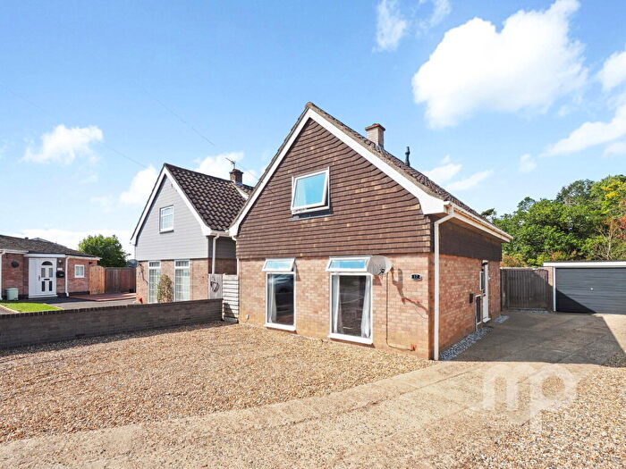 3 Bedroom Detached House For Sale In Hawthorn Close, Beautifully Renovated With Extended Bedrooms, Wymondham, Norfolk, NR18