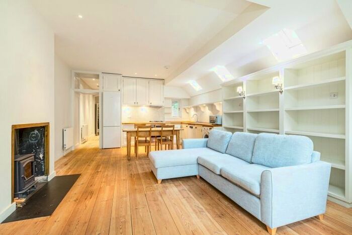 2 Bedroom Flat To Rent In Farm Lane, London, SW6