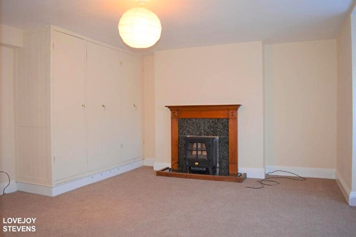 1 Bedroom Flat To Rent In A Church Street, Hungerford, RG17