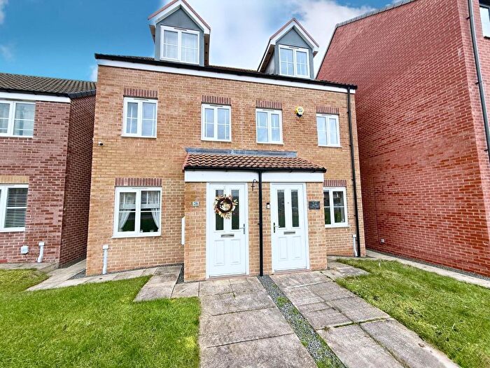 3 Bedroom Semi Detached House For Sale In Carrawburgh Road, Ingleby Barwick, Stockton-On-Tees, TS17