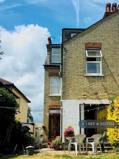 1 Bedroom Flat To Rent In New Barnet, Barnet, EN4