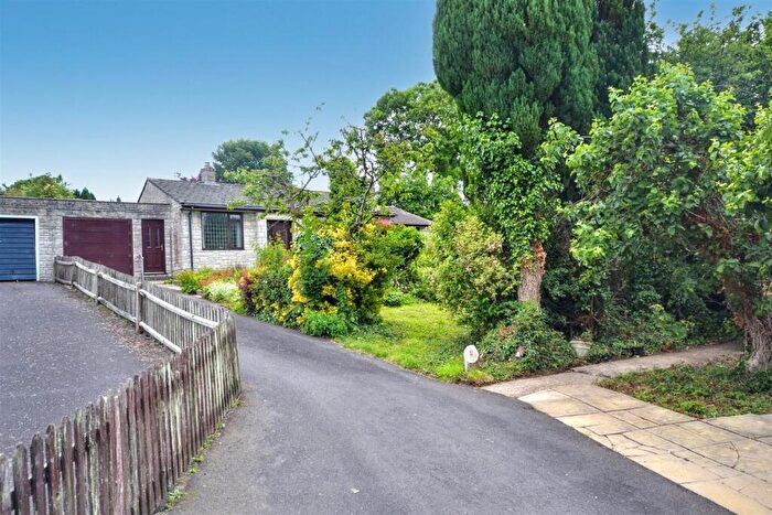 3 Bedroom Detached Bungalow For Sale In Bartlets Close, Martinstown, Dorchester, DT2