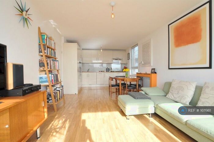 2 Bedroom Flat To Rent In Egremont House, London, SE13