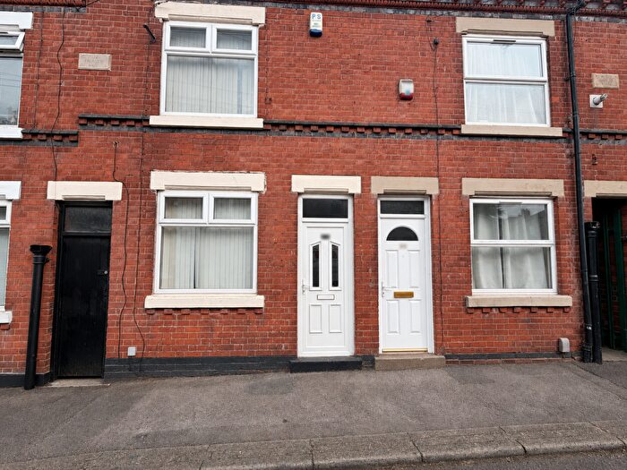 2 Bedroom House To Rent In Gladstone Street, Mansfield, NG18