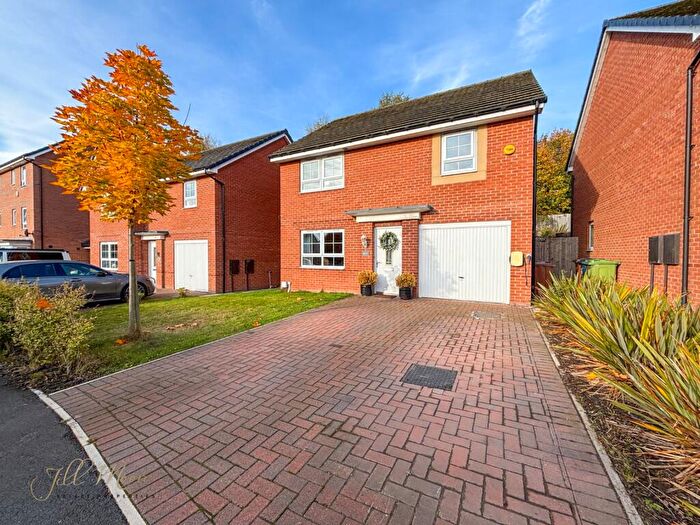 4 Bedroom Detached House For Sale In Capesthorne, Teal Farm, Washington, Tyne And Wear, NE38