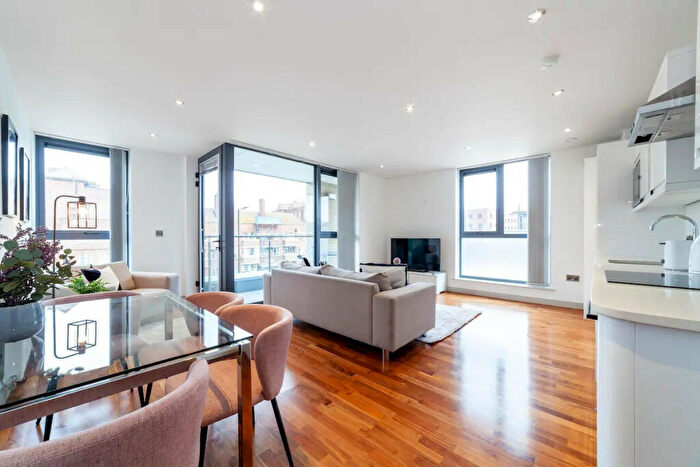 3 Bedroom Apartment For Sale In Shore Place, London, E9
