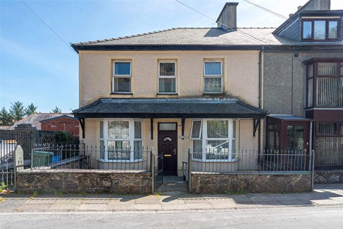 4 Bedroom Semi-Detached House For Sale In Tanygrisiau, Blaenau Ffestiniog, Gwynedd, LL41