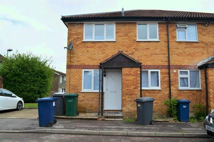 1 Bedroom Property To Rent In Springwood Crescent, Edgware, HA8