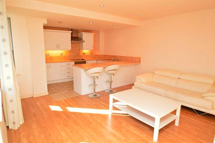 2 Bedroom Flat To Rent In Parkgate, Upper College Street, Nottingham, Nottinghamshire, NG1