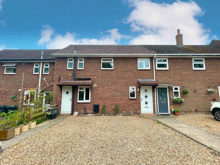 3 Bedroom Terraced House To Rent In Milton Road, Amesbury, SP4