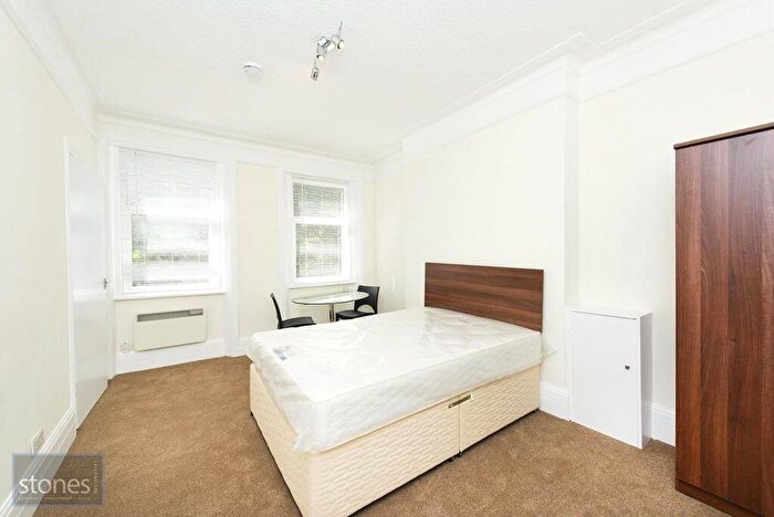 Apartment To Rent In Fellows Road, Swiss Cottage, London, NW3