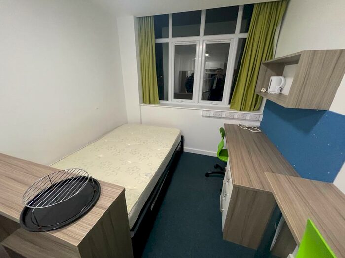 Studio To Rent In Bridge Road, Alum Rock, Birmingham, B8