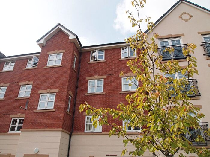 2 Bedroom Flat To Rent In Astley Brook Close, Bolton, BL1