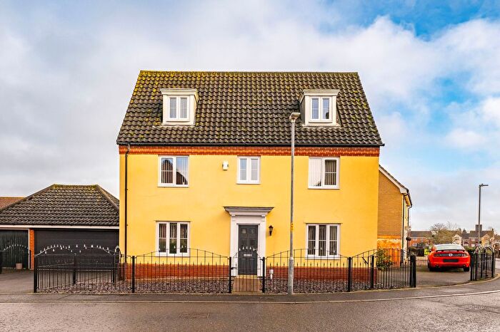 6 Bedroom Detached House For Sale In Kishorn Way, Attleborough, NR17