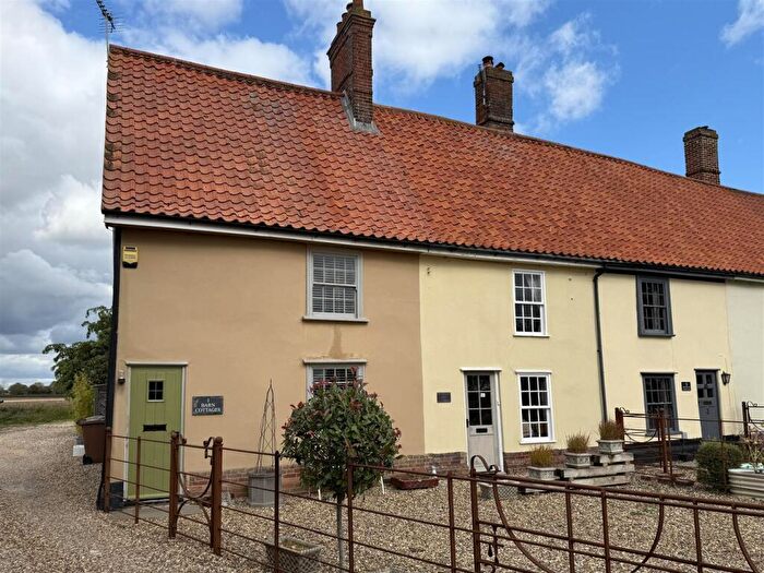 3 Bedroom End Of Terrace House For Sale In Church Road, Stowupland, Stowmarket, IP14