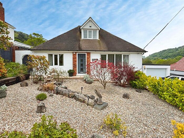 3 Bedroom Detached Bungalow For Sale In New Road, Llanddulas, Conwy, LL22